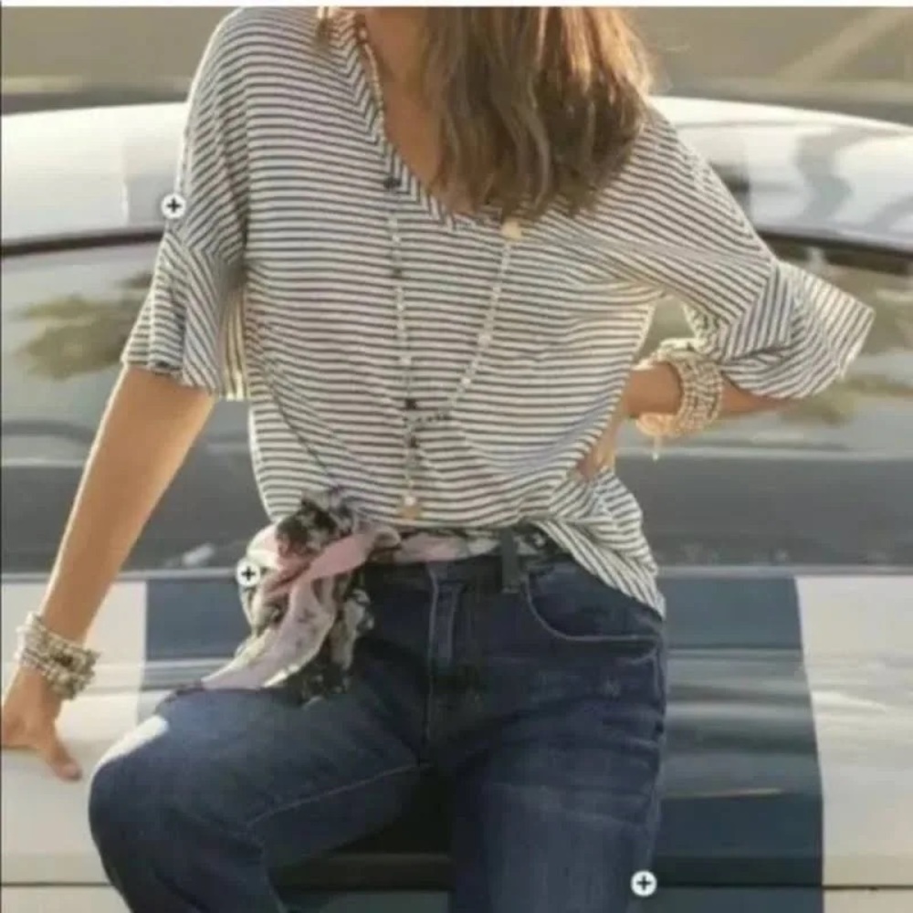 CAbi Skipper Tee Size Small #5558 White Black Stripe Flutter Sleeve